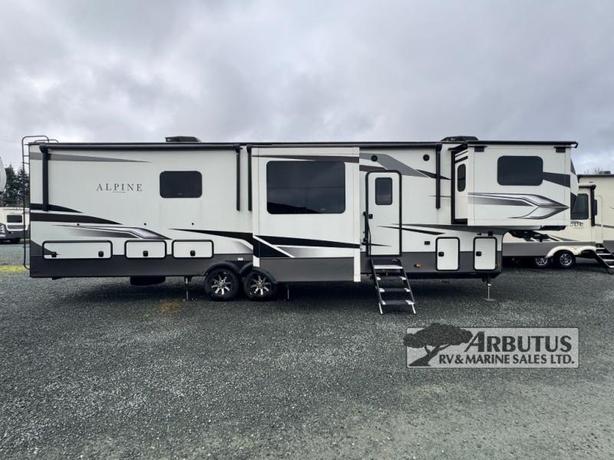Used 2022 Keystone RV Alpine 3712KB image 6