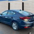 2020 Hyundai Elantra Preferred APPLE CARPLAY BLUETOOTH! HEATED SEATS! thumbnail image 4
