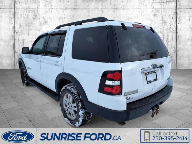 2007 Ford Explorer XLT - DELIVERS CONFIDENT PERFORMANCE FOR DAILT DRIVING, ROAD  image 7