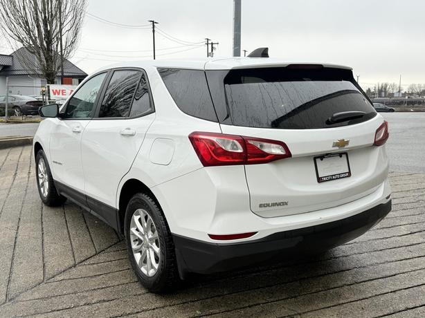2020 Chevrolet Equinox LS - No Accidents, Power Driver Seat, Heated Seats image 8