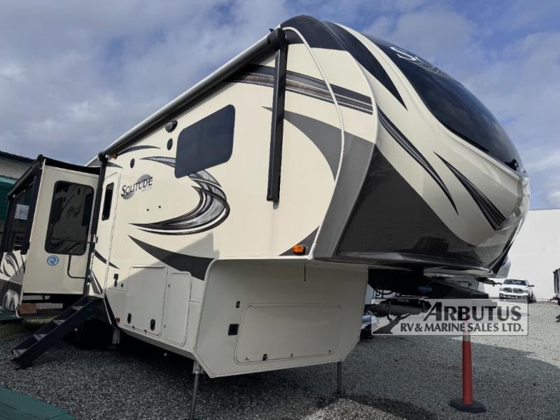 Used 2020 Grand Design Solitude 310GK display photo