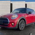 2016 MINI Cooper Hardtop Base thumbnail image