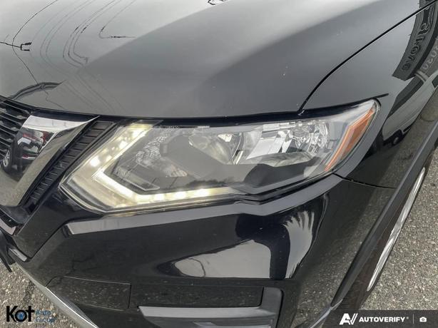 2017 Nissan Rogue S image 8