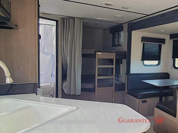 Used 2021 Keystone RV Hideout 26BHWE image 8