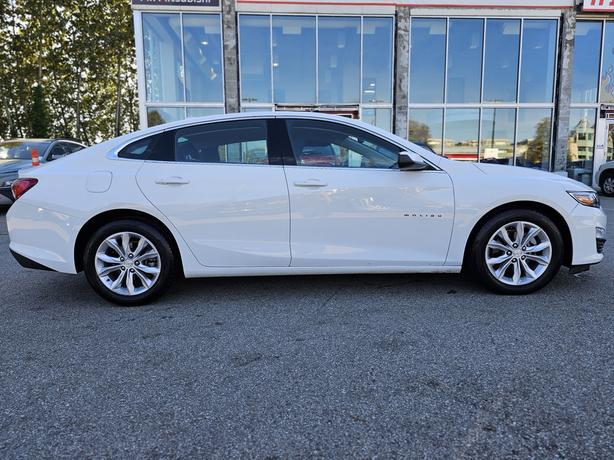 2022 Chevrolet Malibu LT - Heated Seats, Apple CarPlay, Android Auto image 4