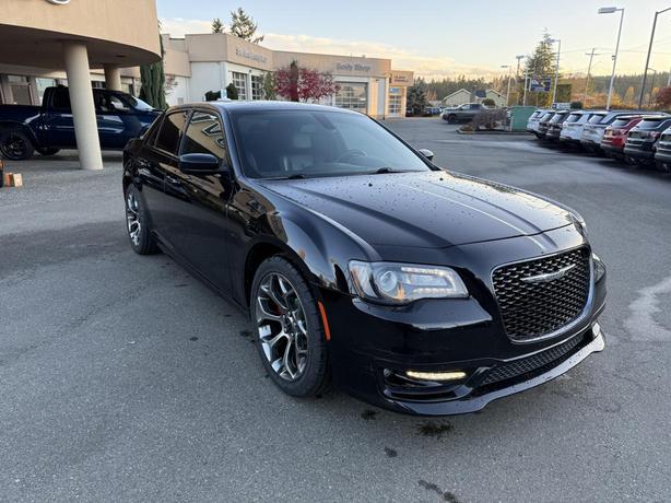 2018 Chrysler 300 300s image 7