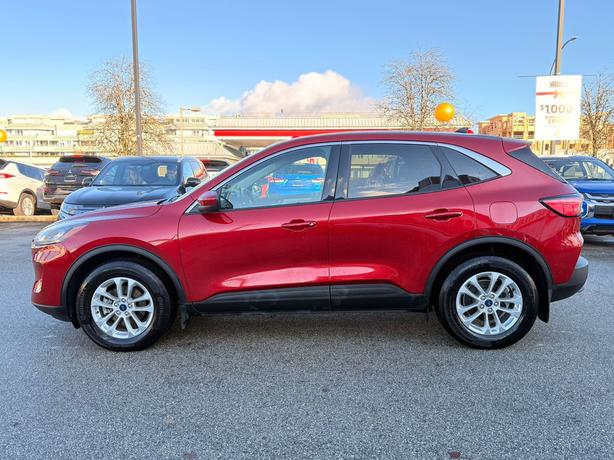 2020 Ford Escape SE - Power Driver's Seat, Heated Seats, BlueTooth image 8