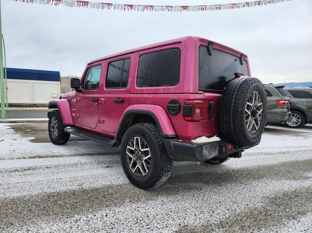 2024 Jeep Wrangler Sahara | Loaded! | Remote Start | Trailer Tow Package | Apple image 4