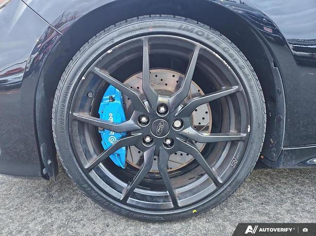 2017 Ford Focus RS | One Owner! image 6