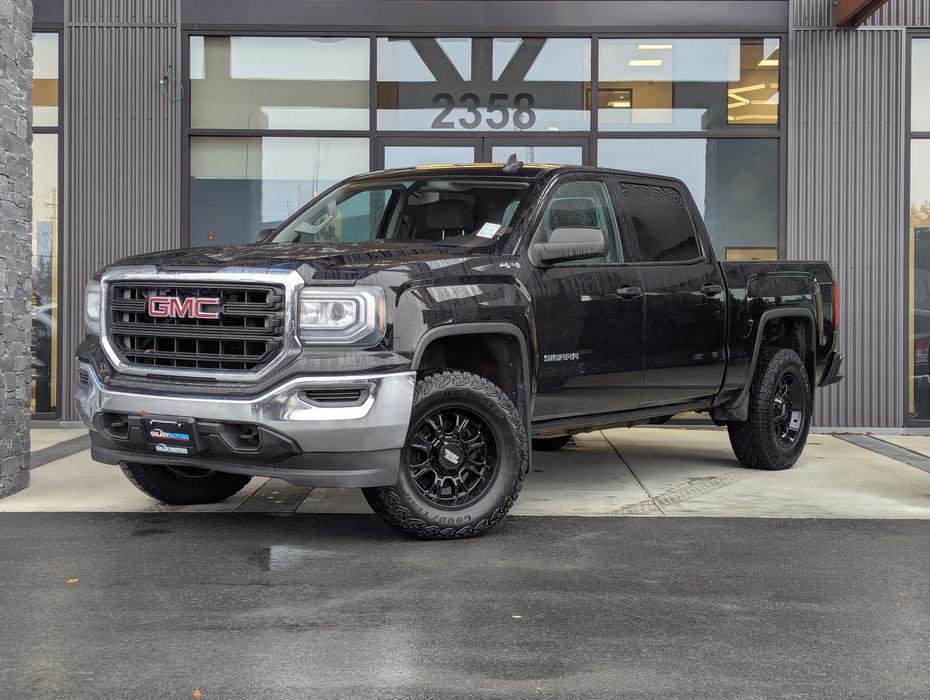 2016 GMC Sierra 1500 SLE - 5.7L V8, Crew Cab, Short Bed, 4x4 display photo