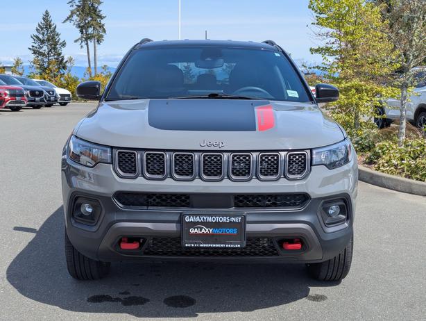 2023 Jeep Compass Trailhawk - 4x4, No Accidents, Heated Seats image 3