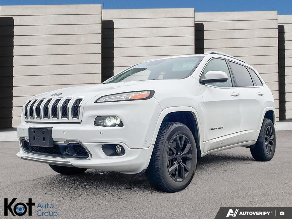 2016 Jeep Cherokee Overland display photo