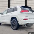 2016 Jeep Cherokee Overland thumbnail image 4
