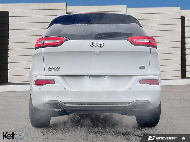 2016 Jeep Cherokee Overland image 5