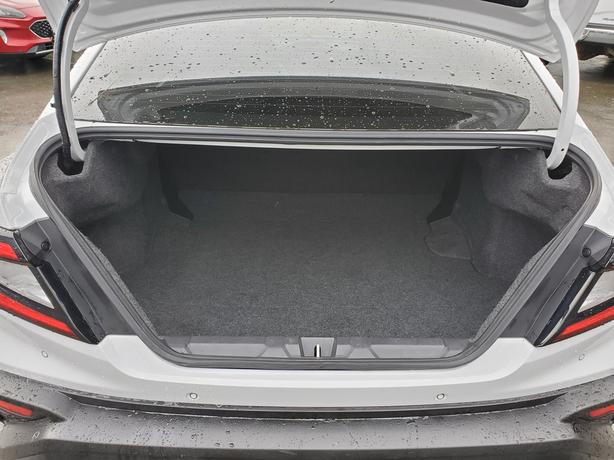 2022 Subaru WRX Sport-tech AWD - Nav, Heated Seats image 8