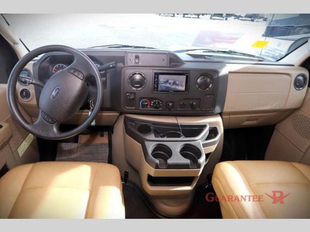 Used 2017 Winnebago Spirit 31K image 6