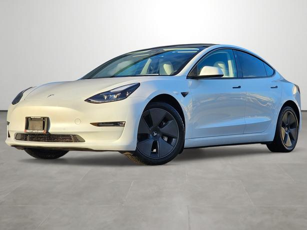 2022 Tesla Model 3 Standard Range - White Interior image 1