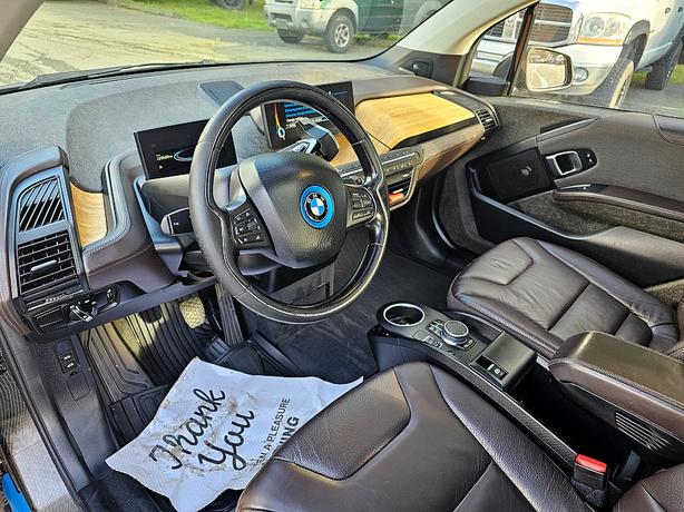 2017 BMW  i3 image 8