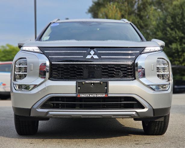 2025 Mitsubishi Outlander SE - Demo Discount Up To $5000 Off! image 2
