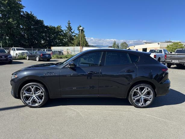 2022 Maserati Levante Modena image 2