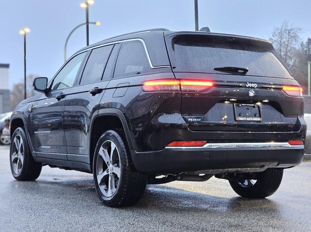 2023 Jeep Grand Cherokee 4xe - No Accidents, One Owner, Ventilated Seats image 7
