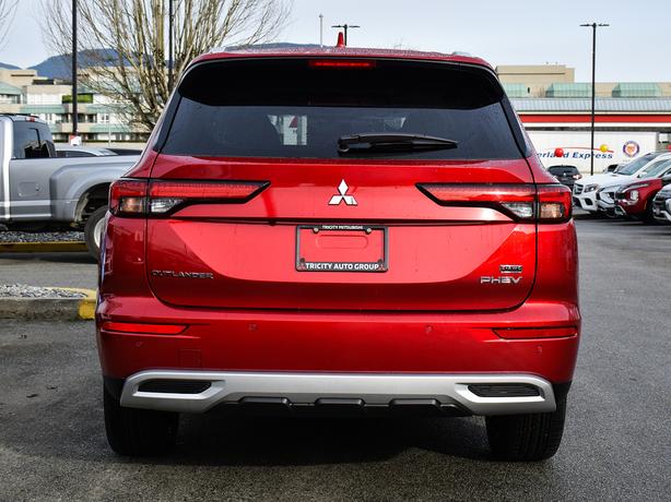 2025 Mitsubishi Outlander PHEV SEL - Demo Discount Up To $10,000 Off! image 4