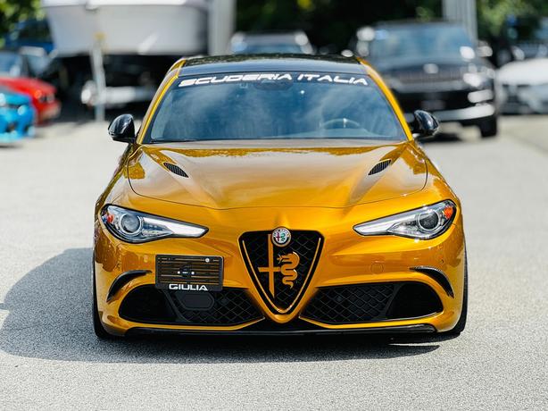 2022 Alfa Romeo Giulia Quadrifoglio - No Accidents, Navi, Parking Sensors image 3