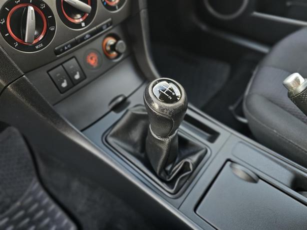2007 Mazda3 4dr HB Sport Manual GS image 7