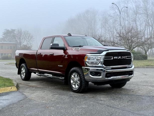 2019 RAM 3500 Big Horn 4x4 Cummins Diesel Crew Cab with 8-Foot Bed image 1