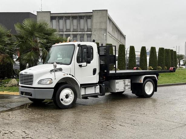 2019 Freightliner M2 106 Hook Truck with 14 Foot Roll-Off Deck image 5