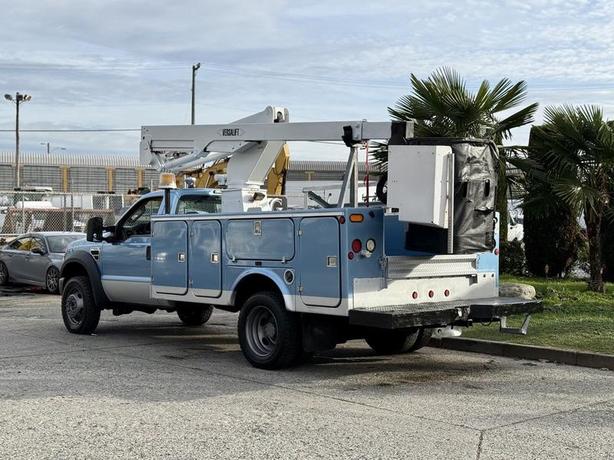 2010 Ford F-550 XL Super Duty 4x4 Versalift Bucket Service Truck image 7