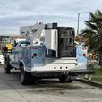 2010 Ford F-550 XL Super Duty 4x4 Versalift Bucket Service Truck thumbnail image 8