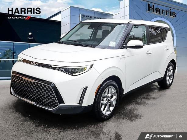 2023 Kia Soul EX | Heated Seats! image 1