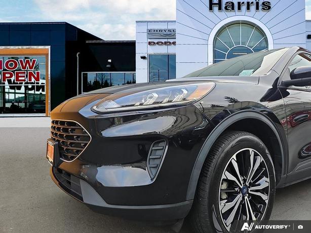 2021 Ford Escape SE AWD | No Reported Accidents! image 8