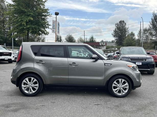 2016 KIA Soul image 5