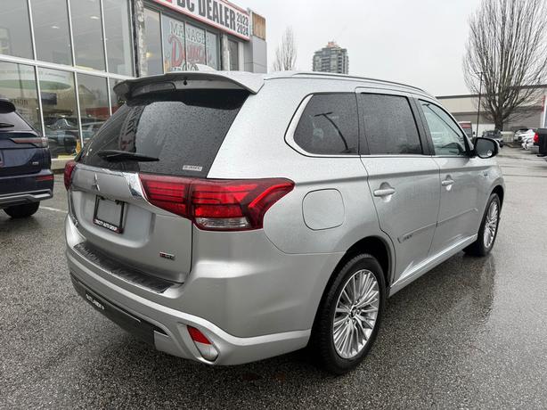 2022 Mitsubishi Outlander PHEV GT - New Brakes, New Tires, Local BC, Sunroof image 6