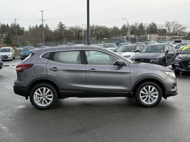 2023 Nissan Qashqai SV AWD - No Accidents, BC Local & Power Moonroof image 5