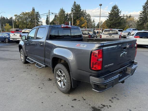 2017 Chevrolet Colorado 4wd Z71 image 3