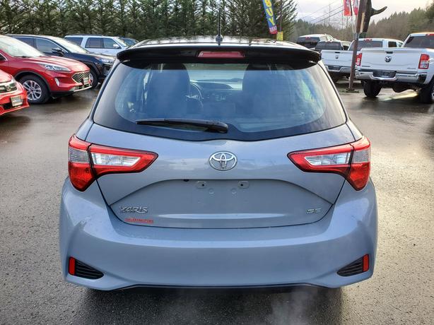 2019 Toyota Yaris SE 5 Speed Manual - Heated Seats image 7