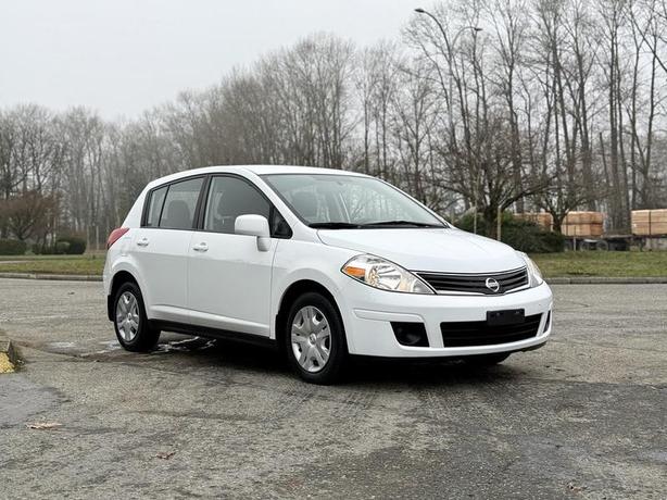 2012 Nissan Versa S Hatchback FWD image 1