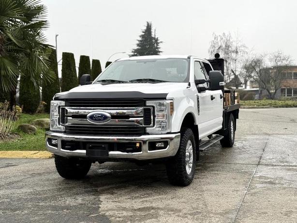 2019 Ford F-350 XLT Super Duty 4x4 Flat Deck Truck with Fuel Tank image 4