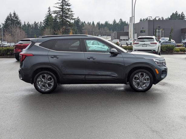 2024 Kia Seltos S - No Accidents, AWD, Heated Seats, Sunroof image 5