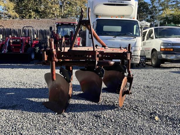 1999 INTERNATIONAL 3 Blade Plow image 3