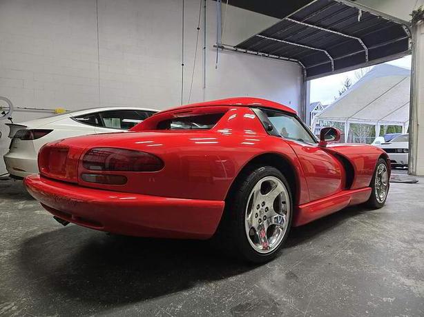 2001 Dodge Viper RT-10 Convertible - Manual Transmission image 5