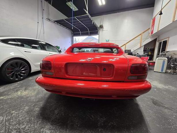 2001 Dodge Viper RT-10 Convertible - Manual Transmission image 6