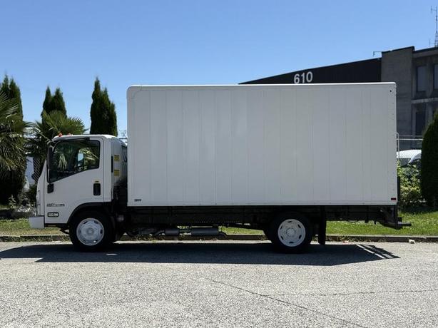 2012 Isuzu NPR HD 16 Foot Cube Van With Ramp image 6