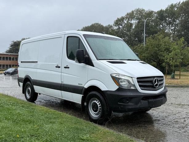 2016 Mercedes-Benz Sprinter 2500 Cargo Van Diesel image 1