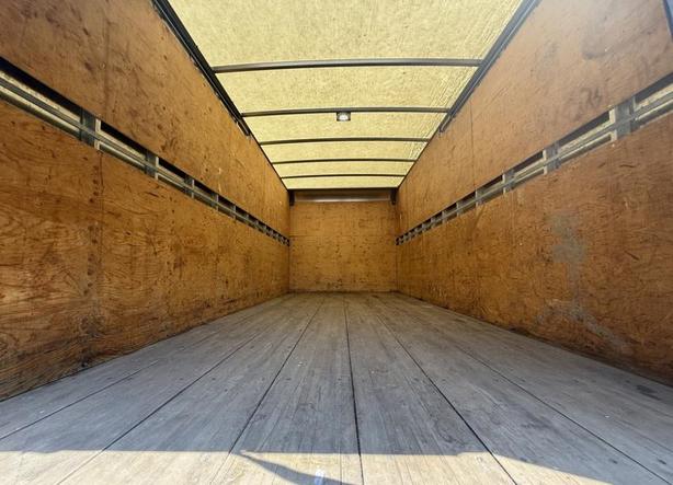2020 Hino 155 18-Foot Diesel Cube Van Box  Truck image 7