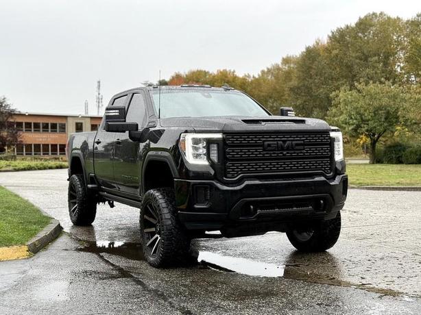 2022 GMC Sierra 3500HD Denali 4X4 Crew Cab – Duramax Diesel image 2