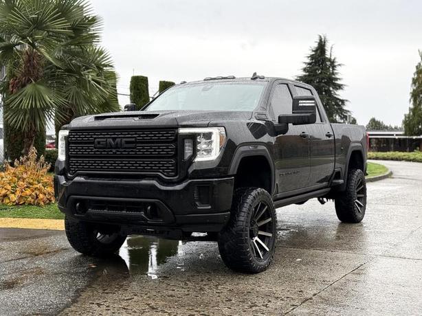 2022 GMC Sierra 3500HD Denali 4X4 Crew Cab – Duramax Diesel image 4